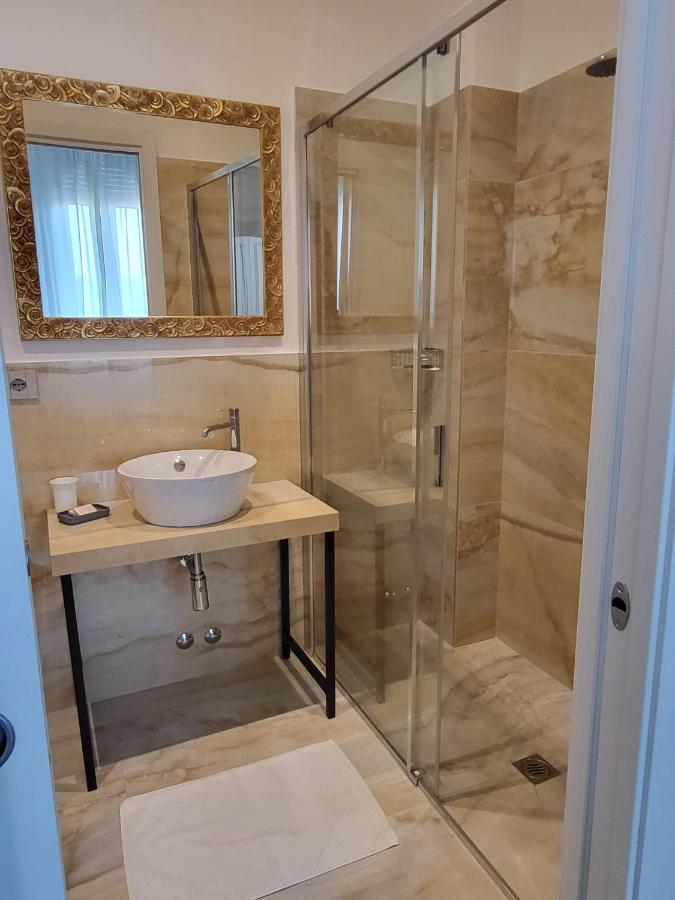 Hotel Villa Fulgida Cattolica Extérieur photo