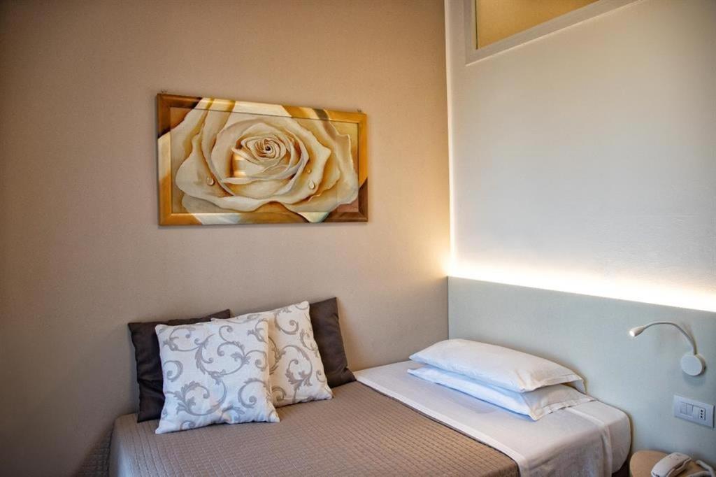 Hotel Villa Fulgida Cattolica Extérieur photo