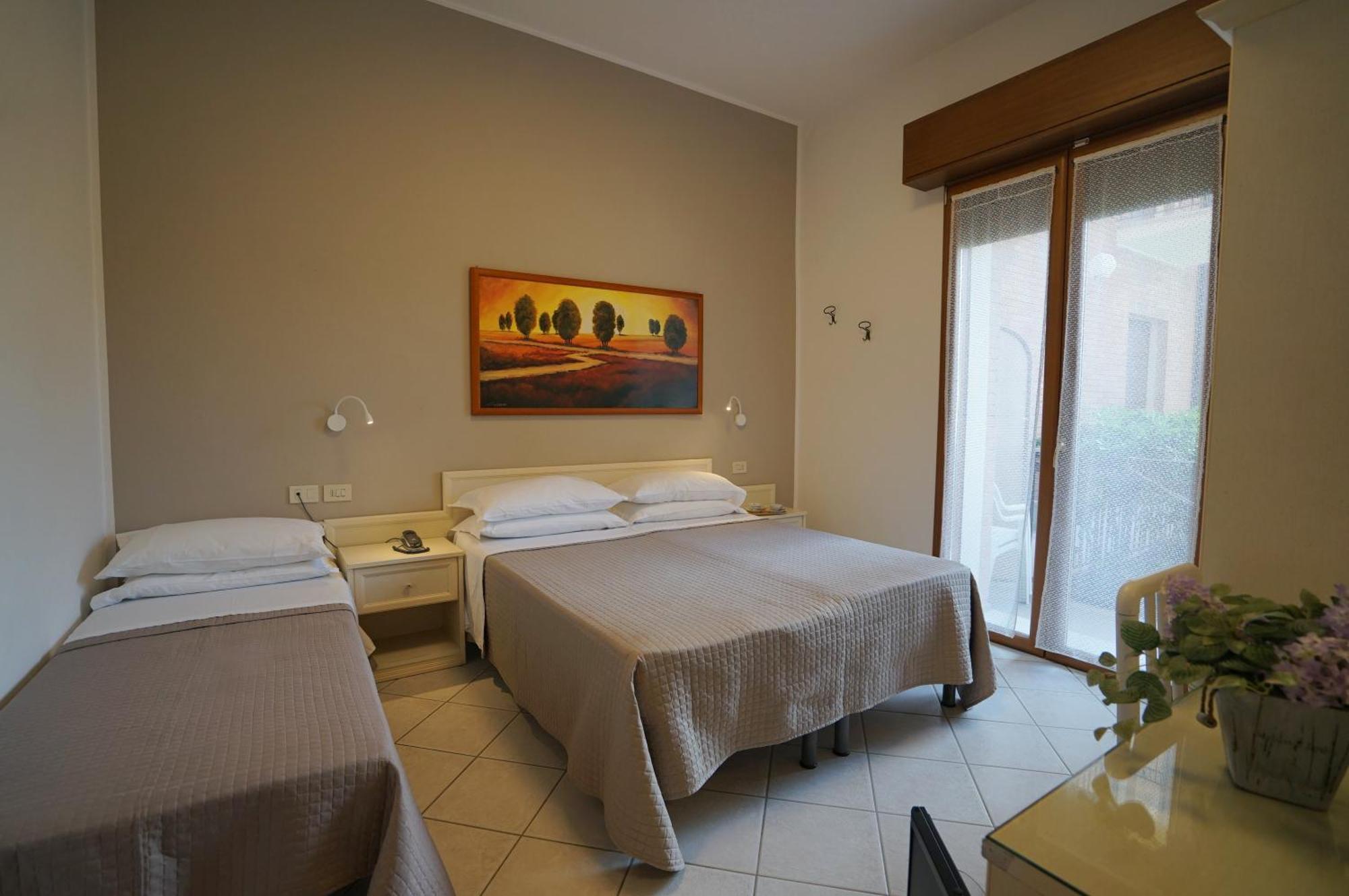 Hotel Villa Fulgida Cattolica Extérieur photo
