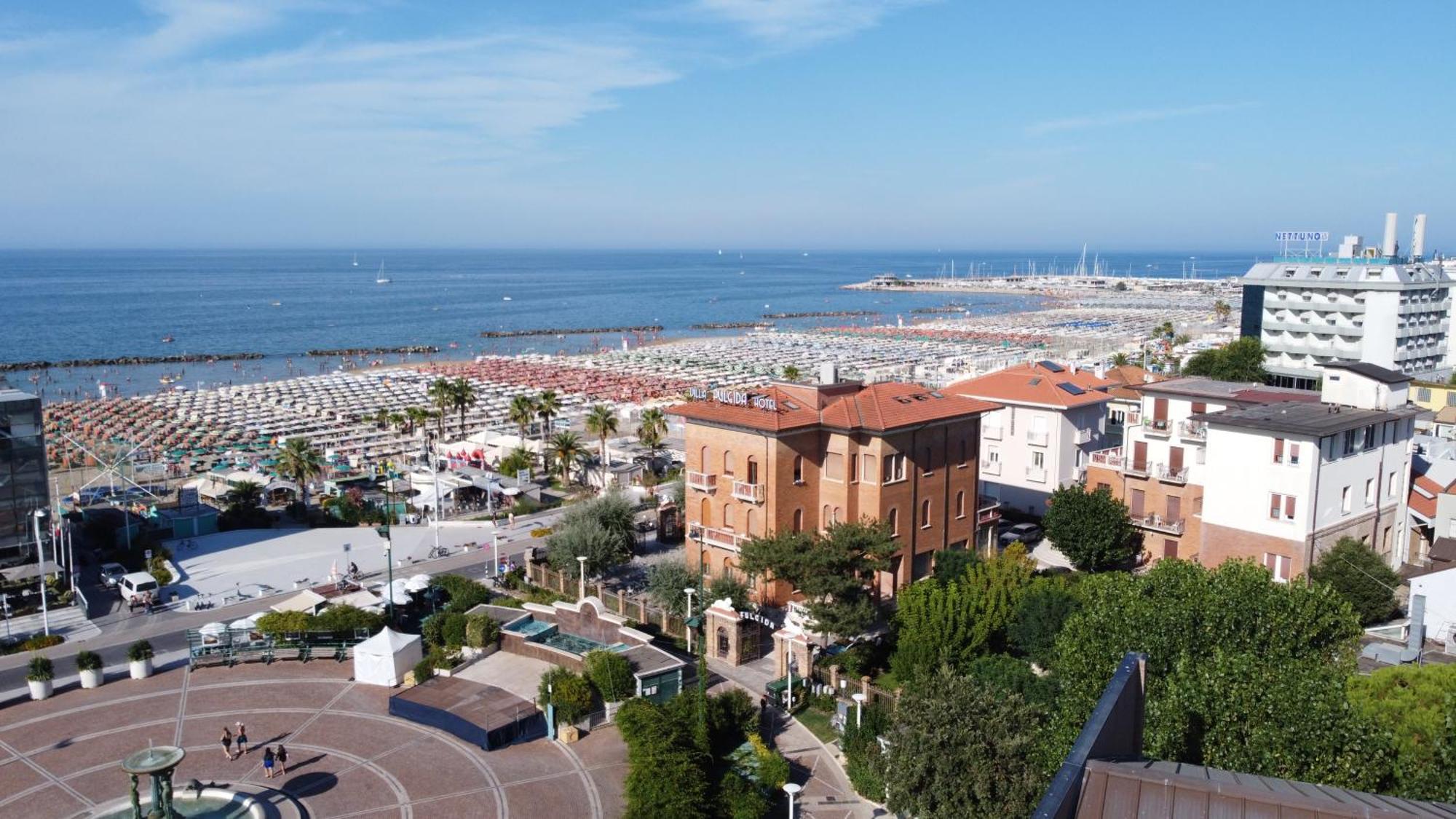 Hotel Villa Fulgida Cattolica Extérieur photo