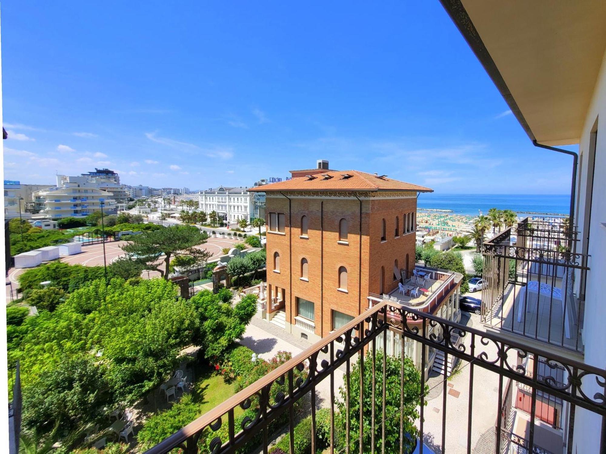 Hotel Villa Fulgida Cattolica Extérieur photo